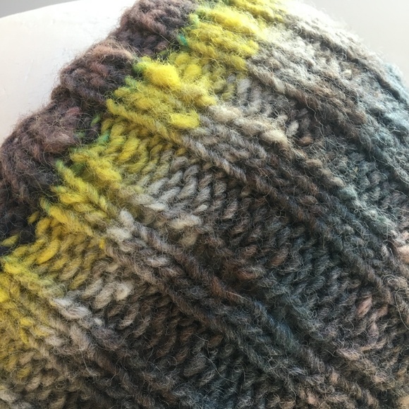 Hand knit Noro wool beanie toque hat adult - Picture 2 of 2